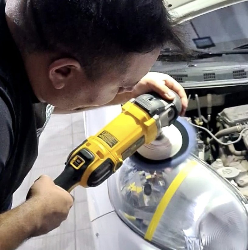 detailed-car-cleaning