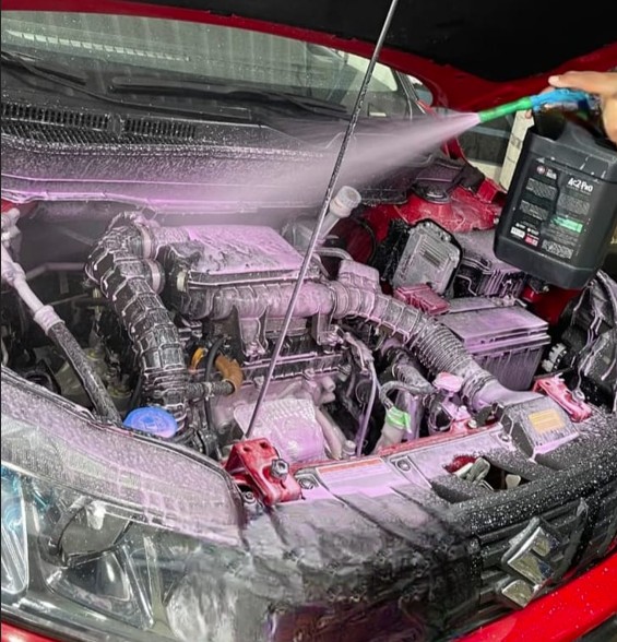 car-detailing-concept